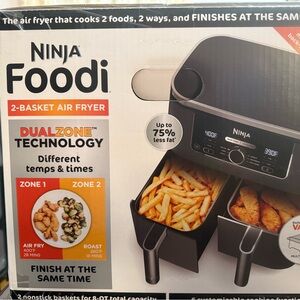 Brand new ninja foodi air fryer 2 basket 8QT